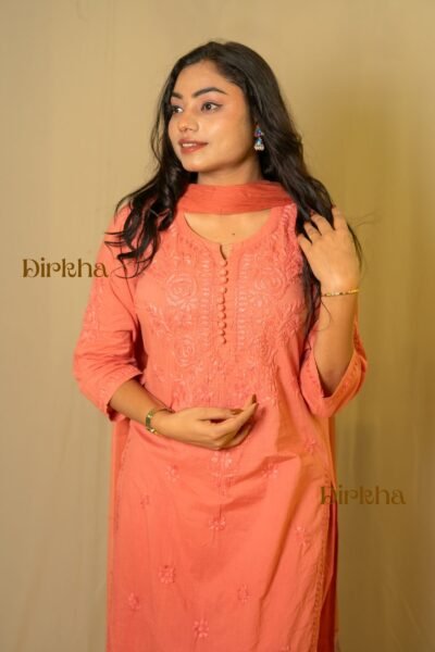 Dirkha Tabishi Chikankari Mul Cotton Shaded Pink Kurta Set With Duppatta
